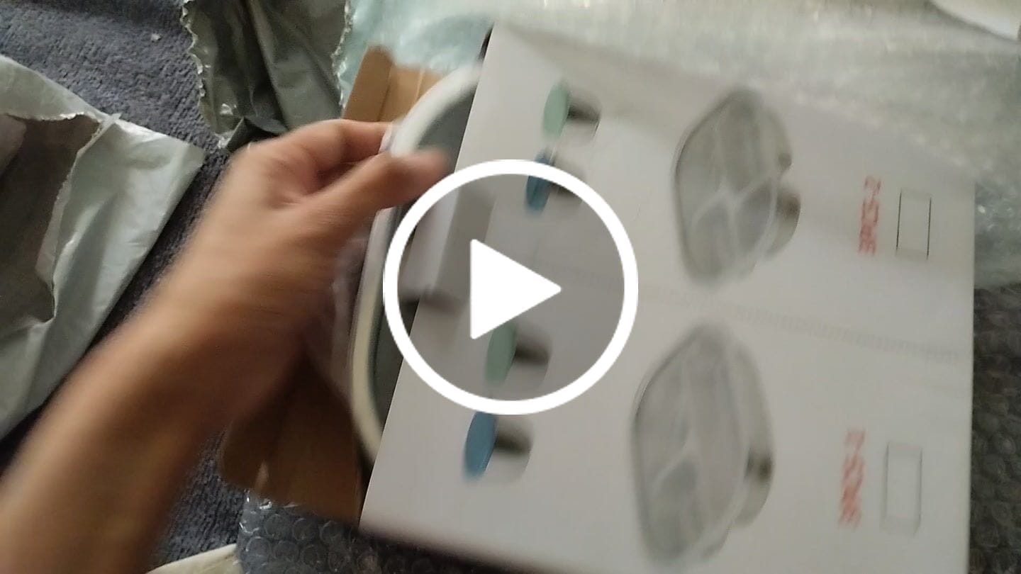 Customer video review of Korean Lunchbox with Saucers