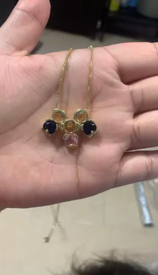 Customer photo review of Colgante Abuela y Nietos personalizado