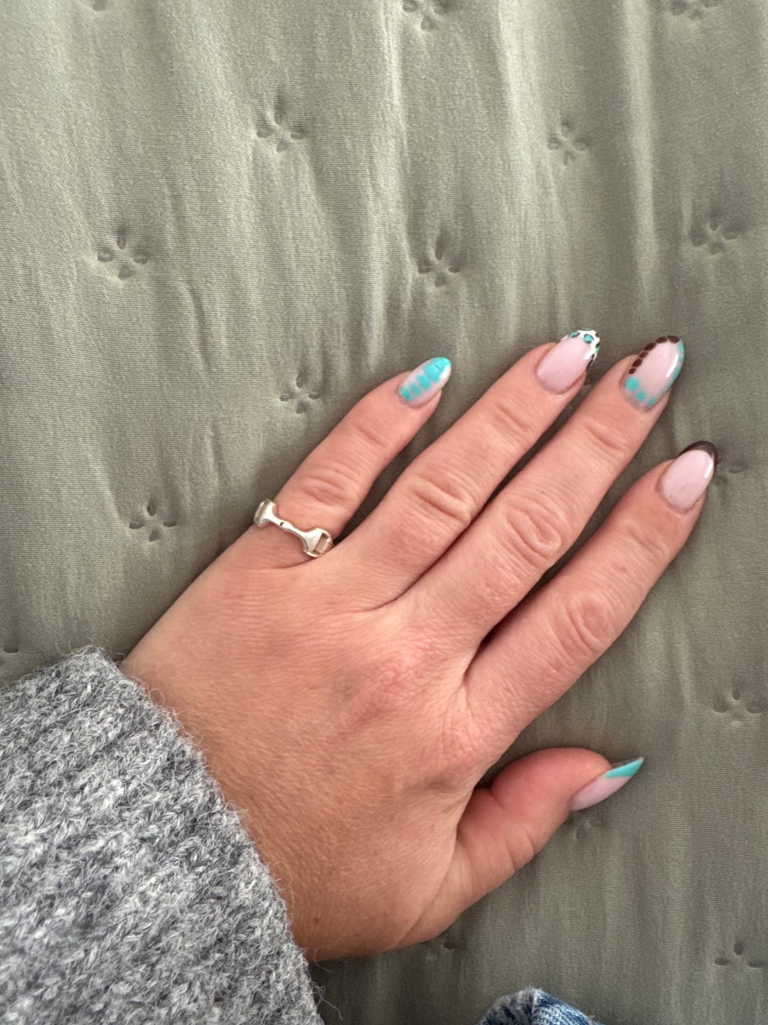 Customer photo review of Sterling Silver Detailed Snaffle Ring