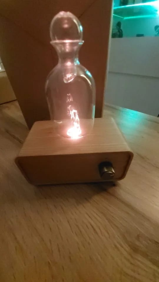 Customer photo review of Waterless Essential Oil Diffuser – Wood & Glass