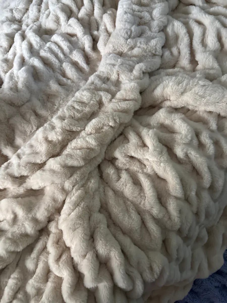Customer photo review of Dreamer Blanket | Super Soft