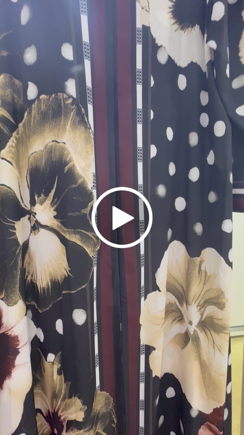 Customer video review of C 2613 Black Polka Floral Printed Abaya