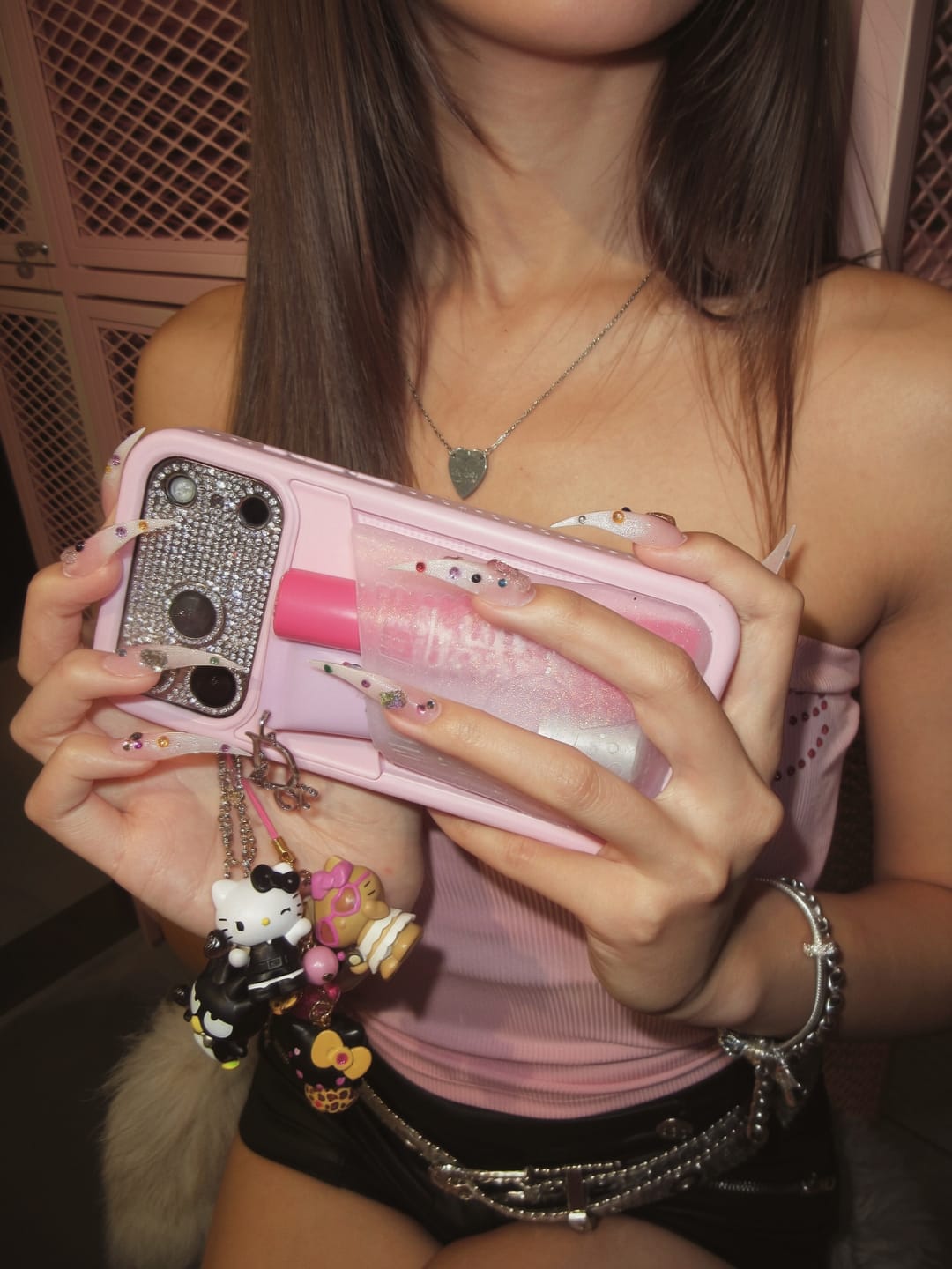 Customer photo review of Flex Pouch - iPhone 18