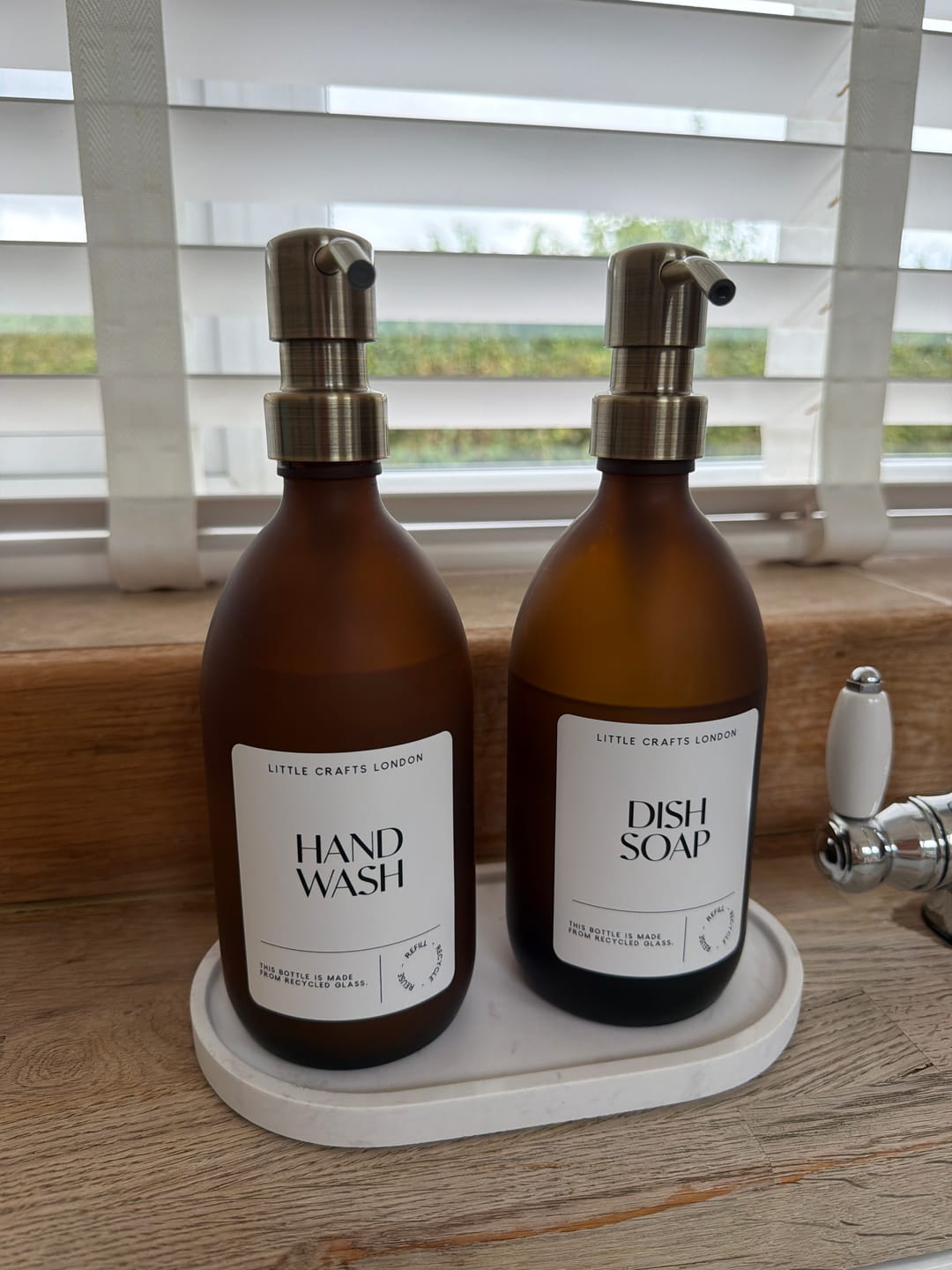 Customer photo review of Set of 2 Frosted Amber Glass Bottle 500 ML with Metal Pump & Small Tray White Label
