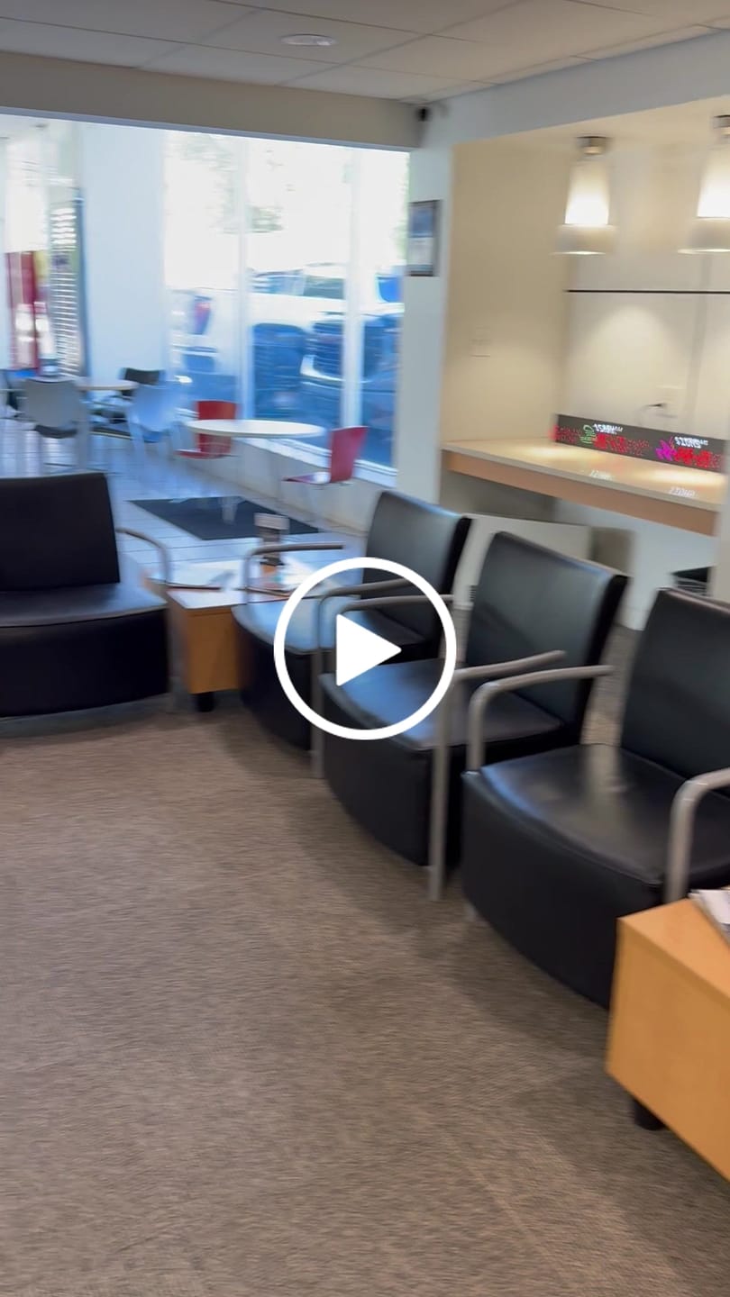 Customer video review of GLANCE Scroll