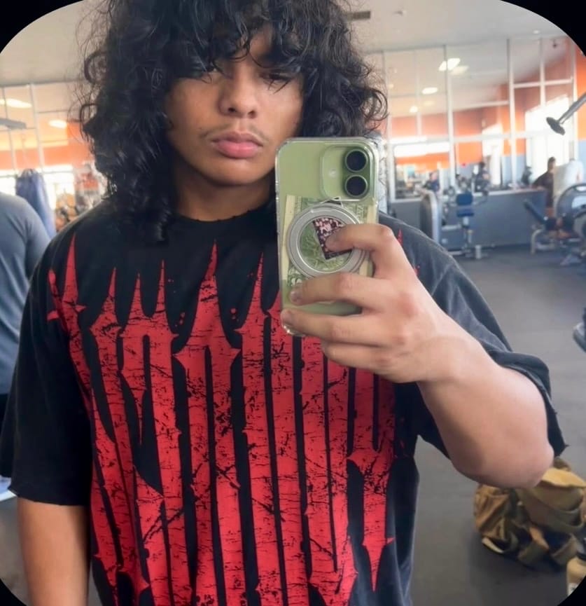 Customer photo review of 4156 - Revenge Tees Spring '25