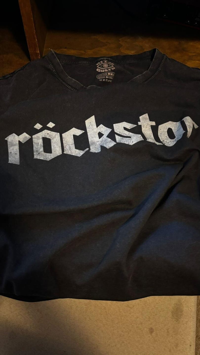 Customer photo review of Polera Regular Fit Röckstar | Gustavo Cerati en Viña del Mar 2007