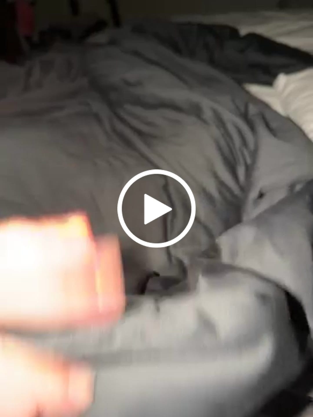 Customer video review of CloudCool™ Cooling Comforter