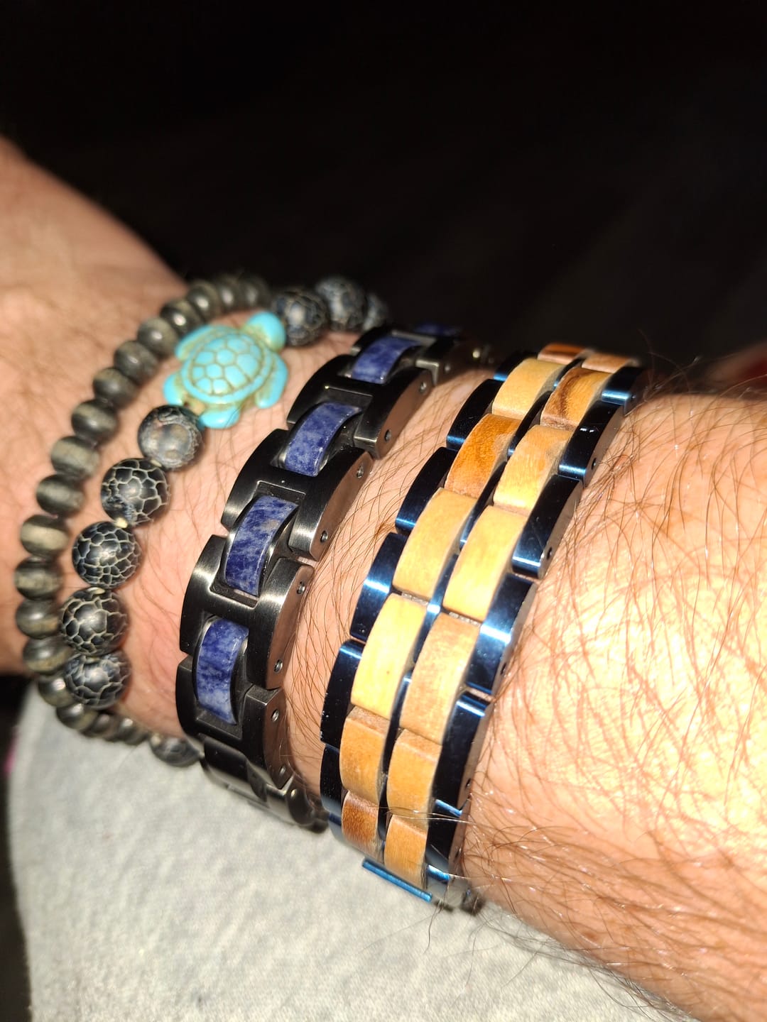 Customer photo review of Bracelet Homme Bois et Acier - Sequoia Bleu Olivier