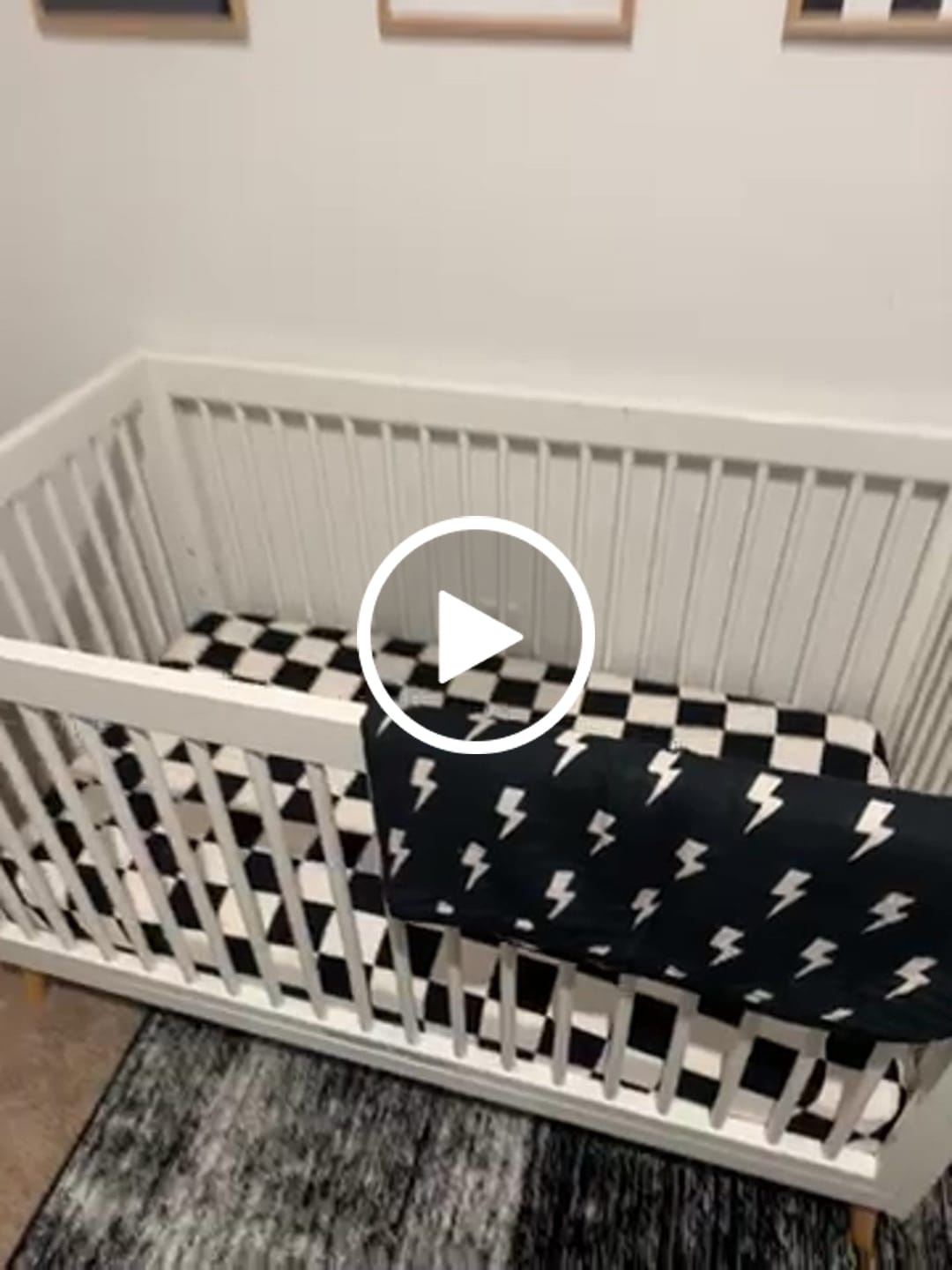 Customer video review of Bamboo Crib Sheet in Venice