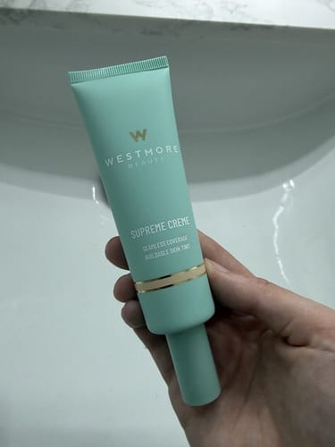 Customer photo review of Supreme Crème