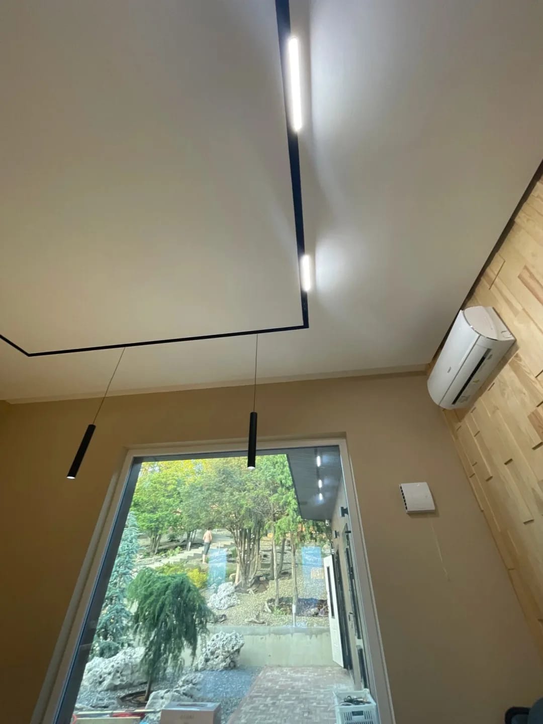 Customer photo review of Black Track Lighting for Living Room, Adjustable Heads, 12 cm