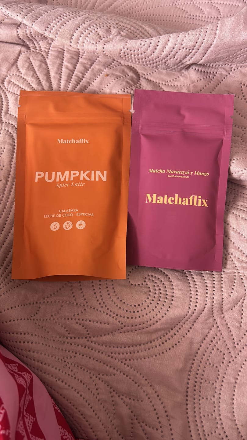 Customer photo review of Libreta Oficial Matchaflix