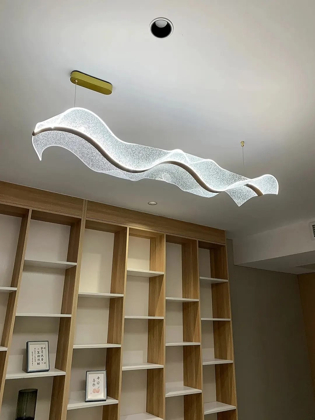 Customer photo review of Gold Chandelier for Dining Table, Undulating Acrylic, 150 cm
