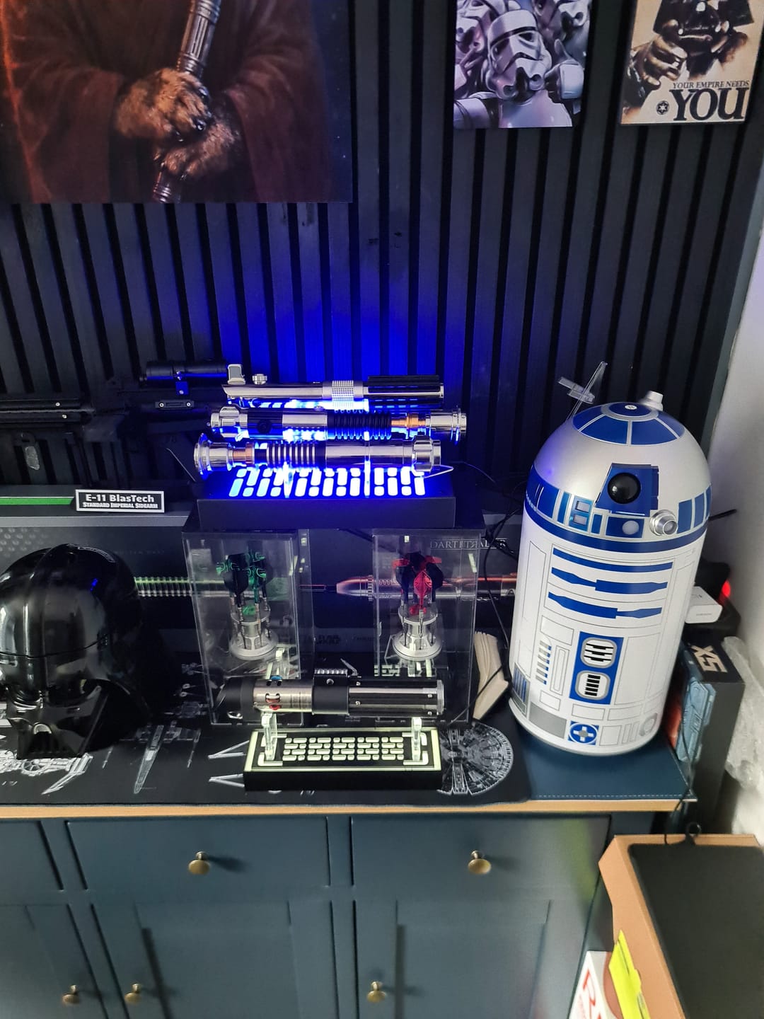 Customer photo review of Illuminated Saber Display Stand