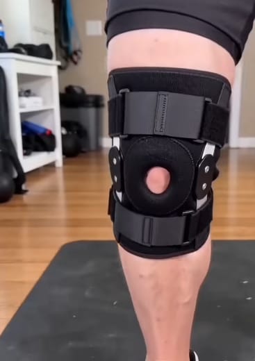 Customer photo review of 📢📢50% OFF !! ⏰🦵Breathable Adjustable Knee Support Brace