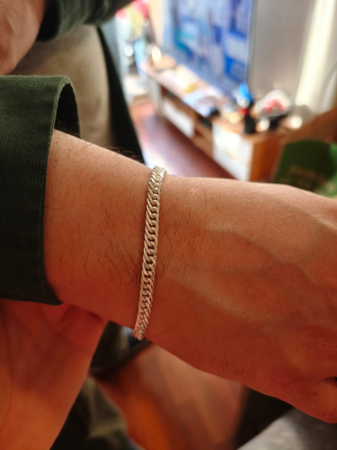 Customer photo review of Pulsera Cubana Doble 5MM