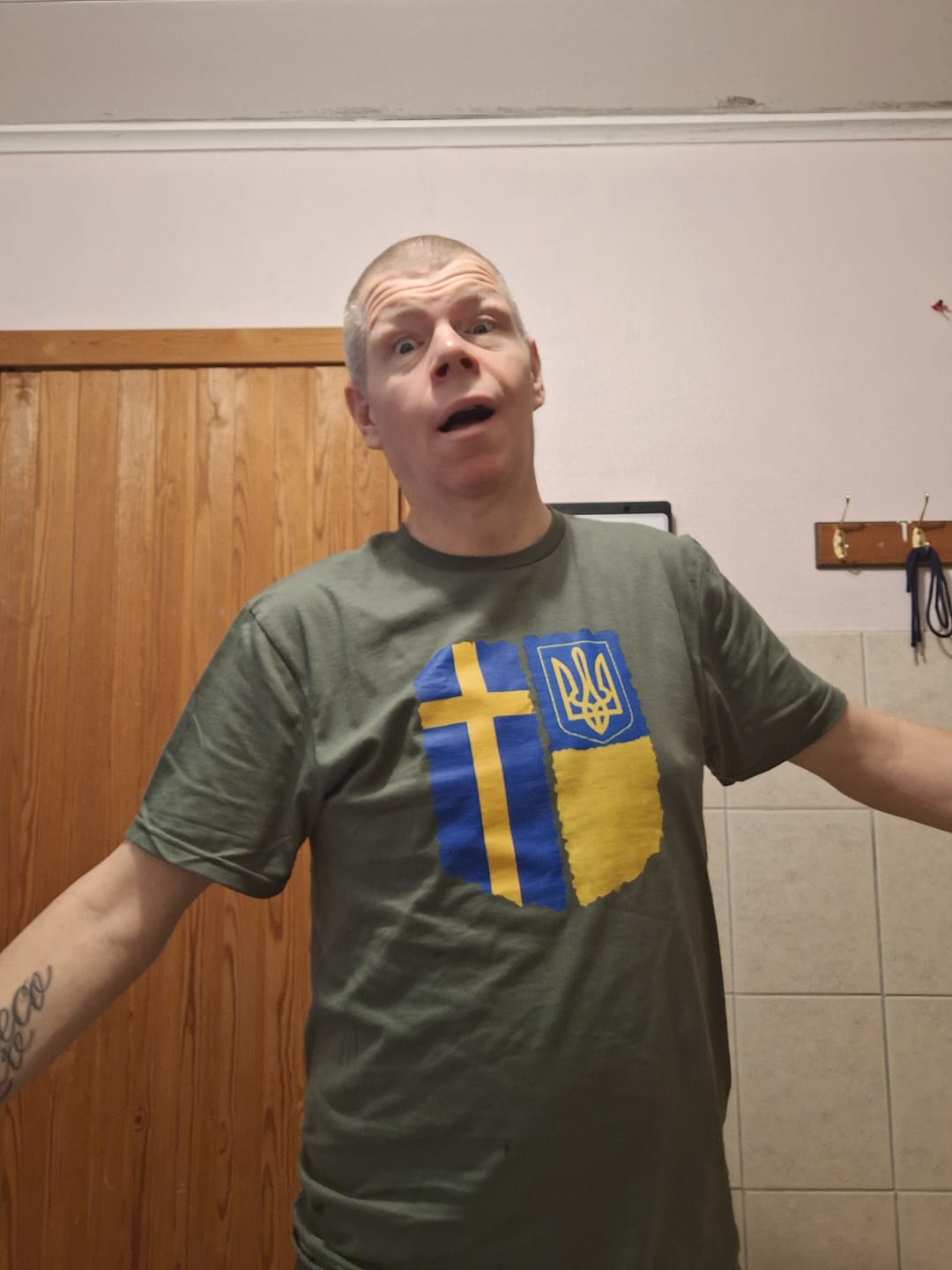 Customer photo review of Flags of Unity (Sweden) T-Shirt