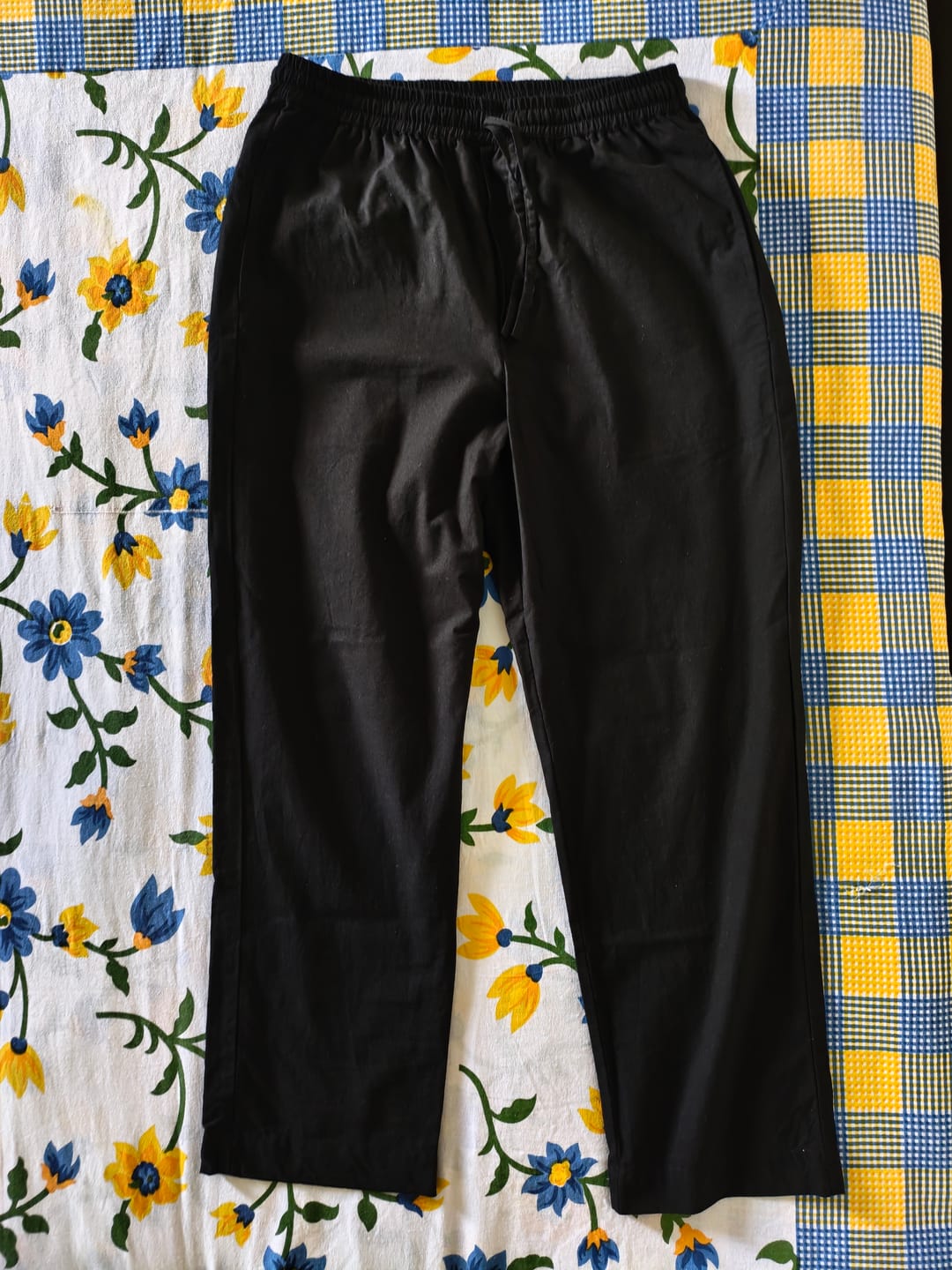 Customer photo review of Men Black Cotton Pant