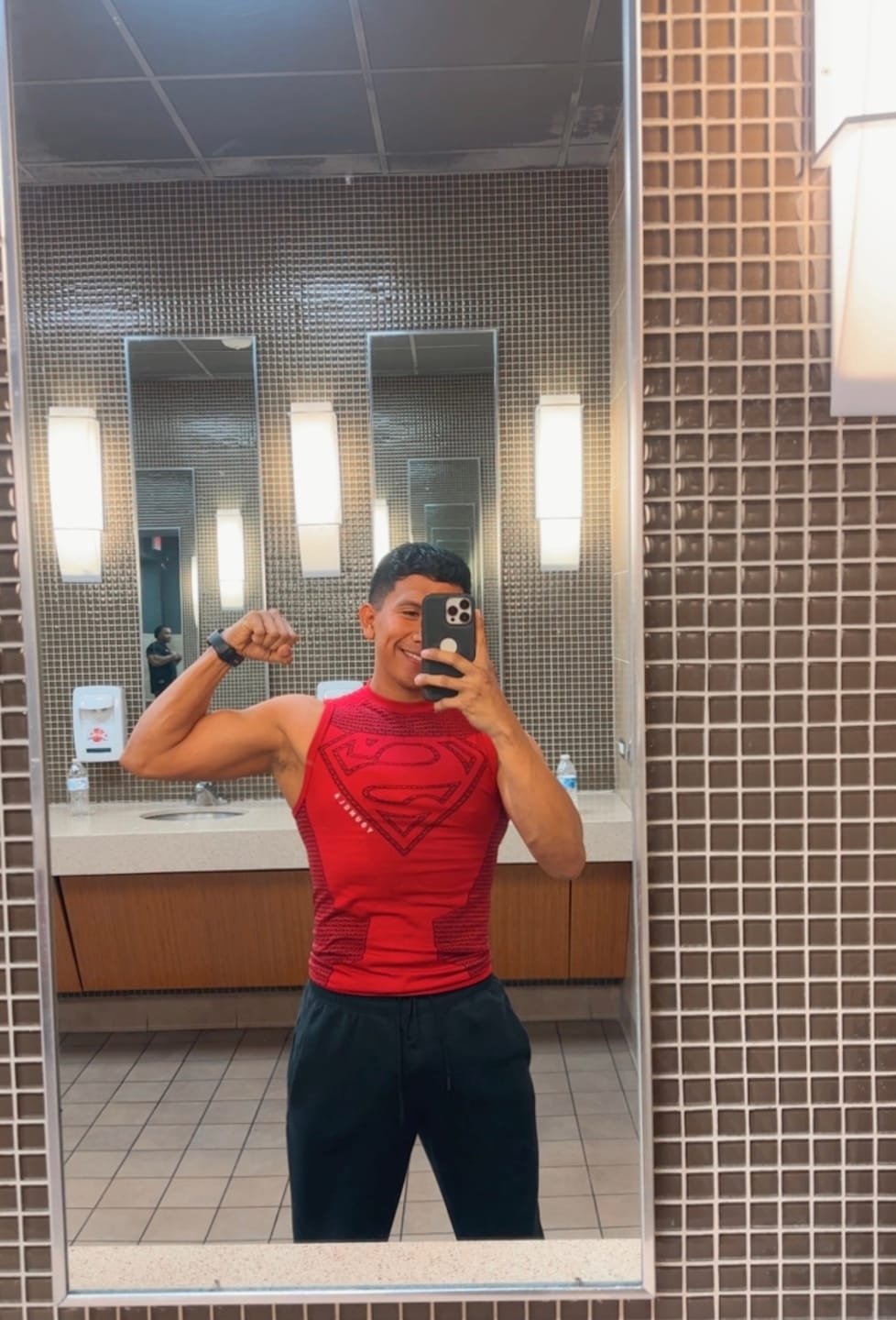 Customer photo review of 3047 - Superman Compression Tanks