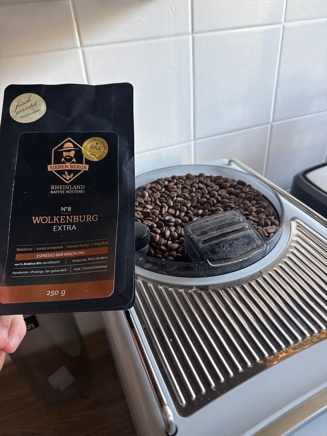Customer photo review of Entdecke vier einzigartige Röstungen – Espresso Probierpaket 4x 250g