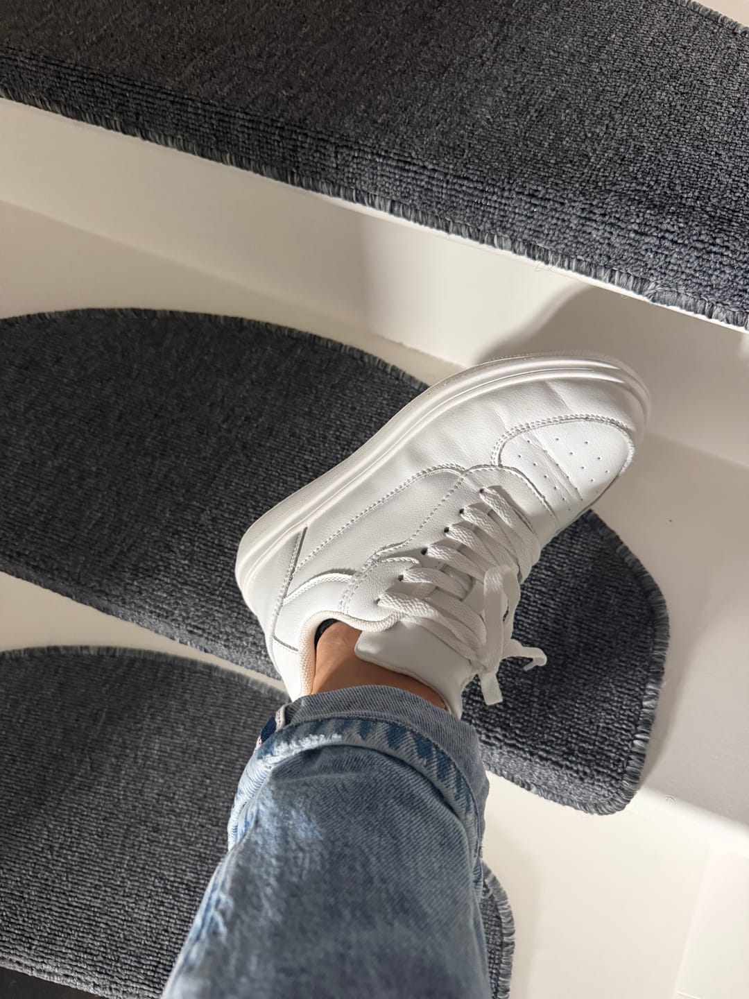 Customer photo review of ELEVATESHOES WHITE CLASSY