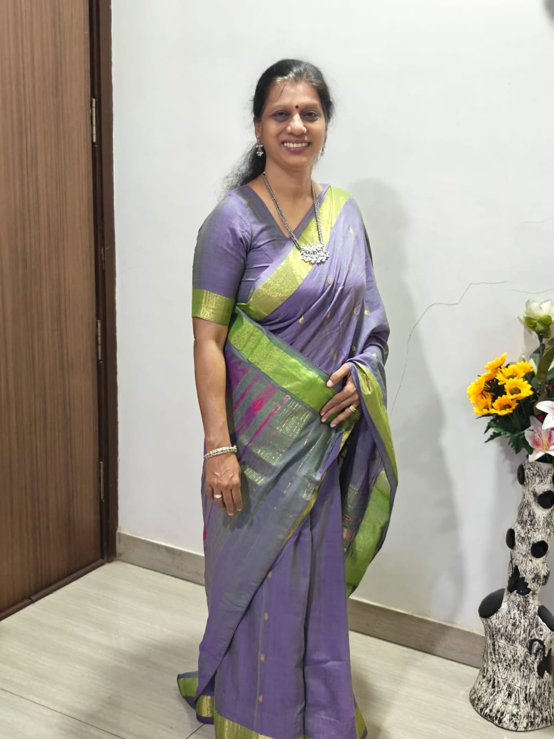 Customer photo review of EXCLUSIVE! Handloom Pure Cotton Paithani With Traditional Asawali Pallu~Dual Tone Green & Pink
