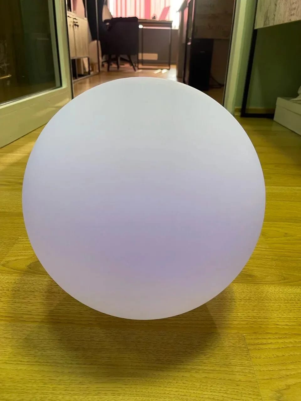Customer photo review of White Floor Lamp for Living Room, Glowing Sphere, 36 cm