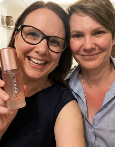 Customer photo review of ForChics Body Oil