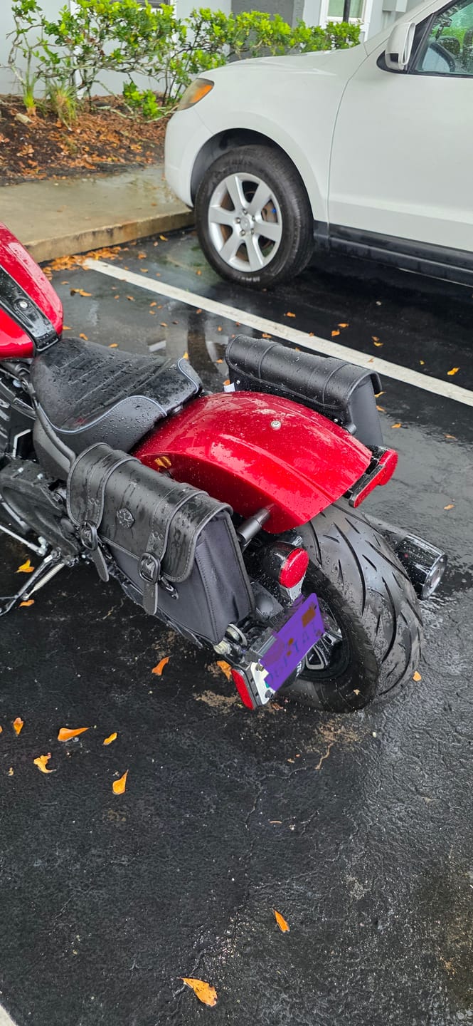 Customer photo review of 8L - Pony 2025+ Indian 101 Scout Leather Motorcycle Saddlebags