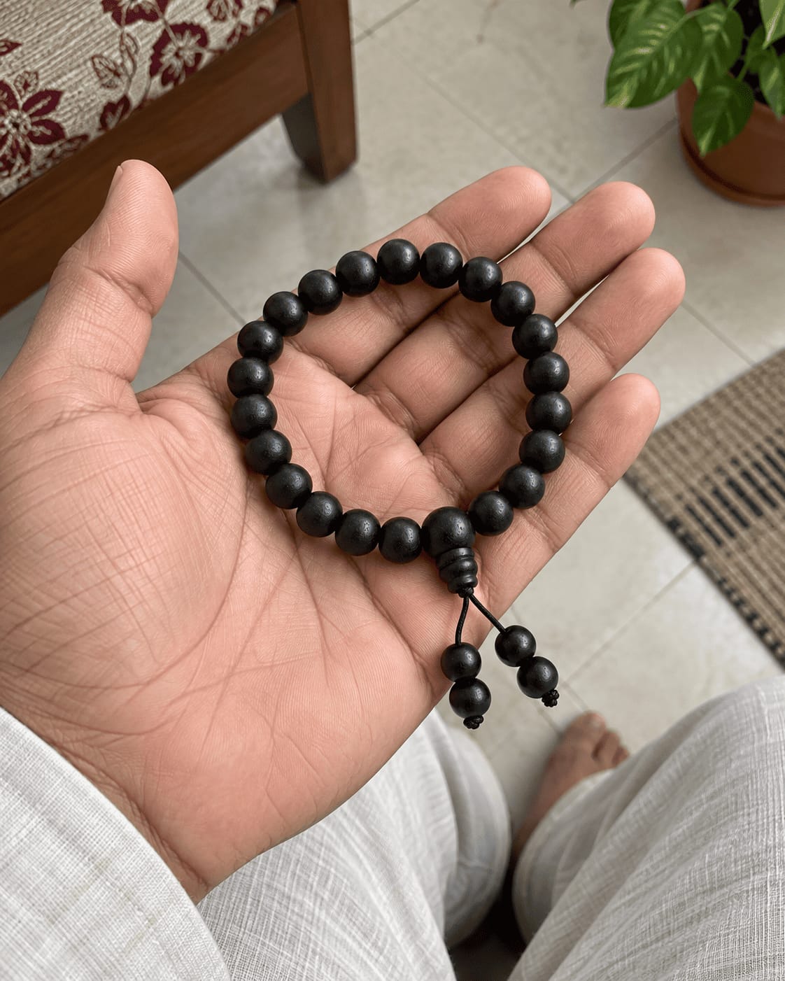 Customer photo review of Natural Karungali Bracelet