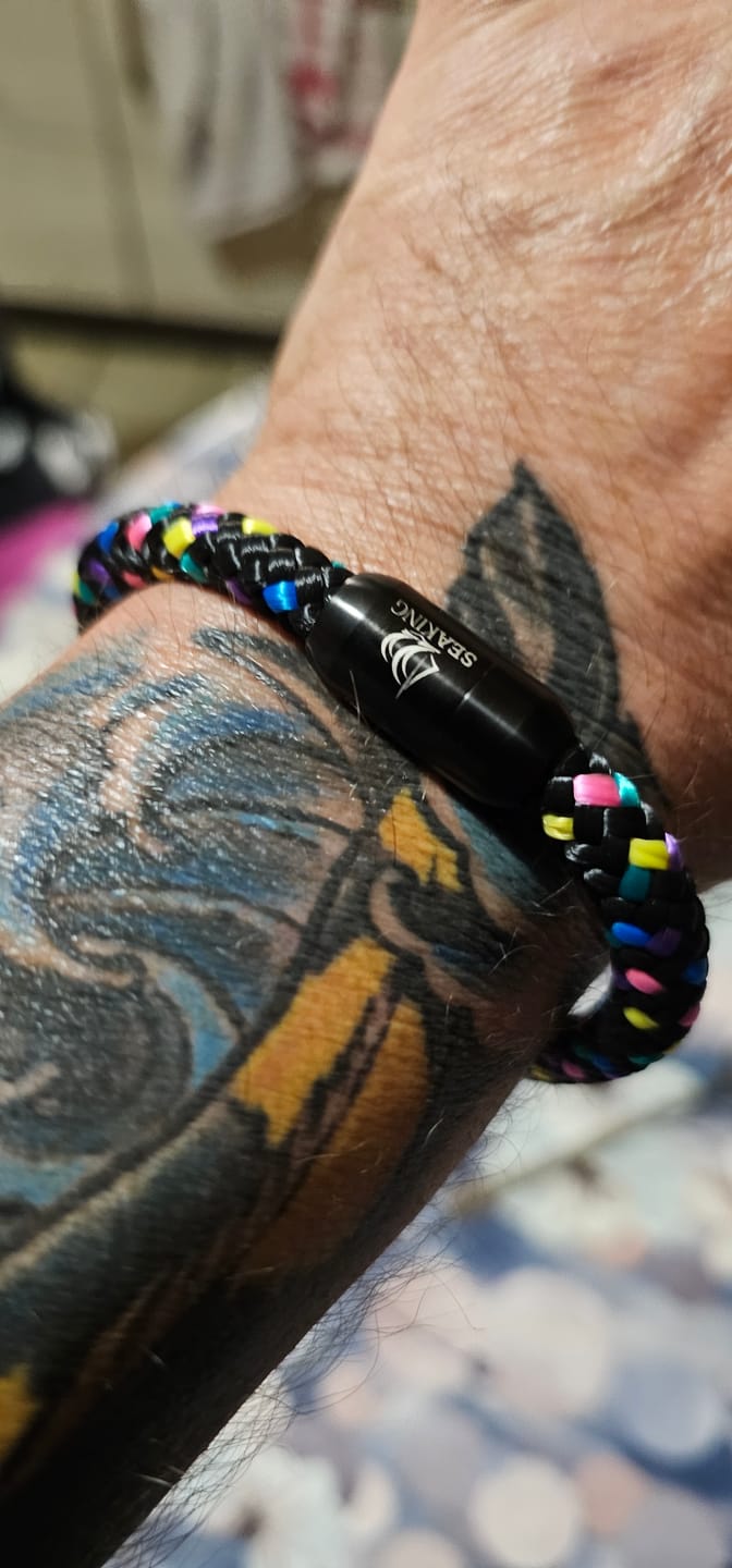 Customer photo review of Segeltau Armband Herren Konfetti 8mm Magnetverschluss