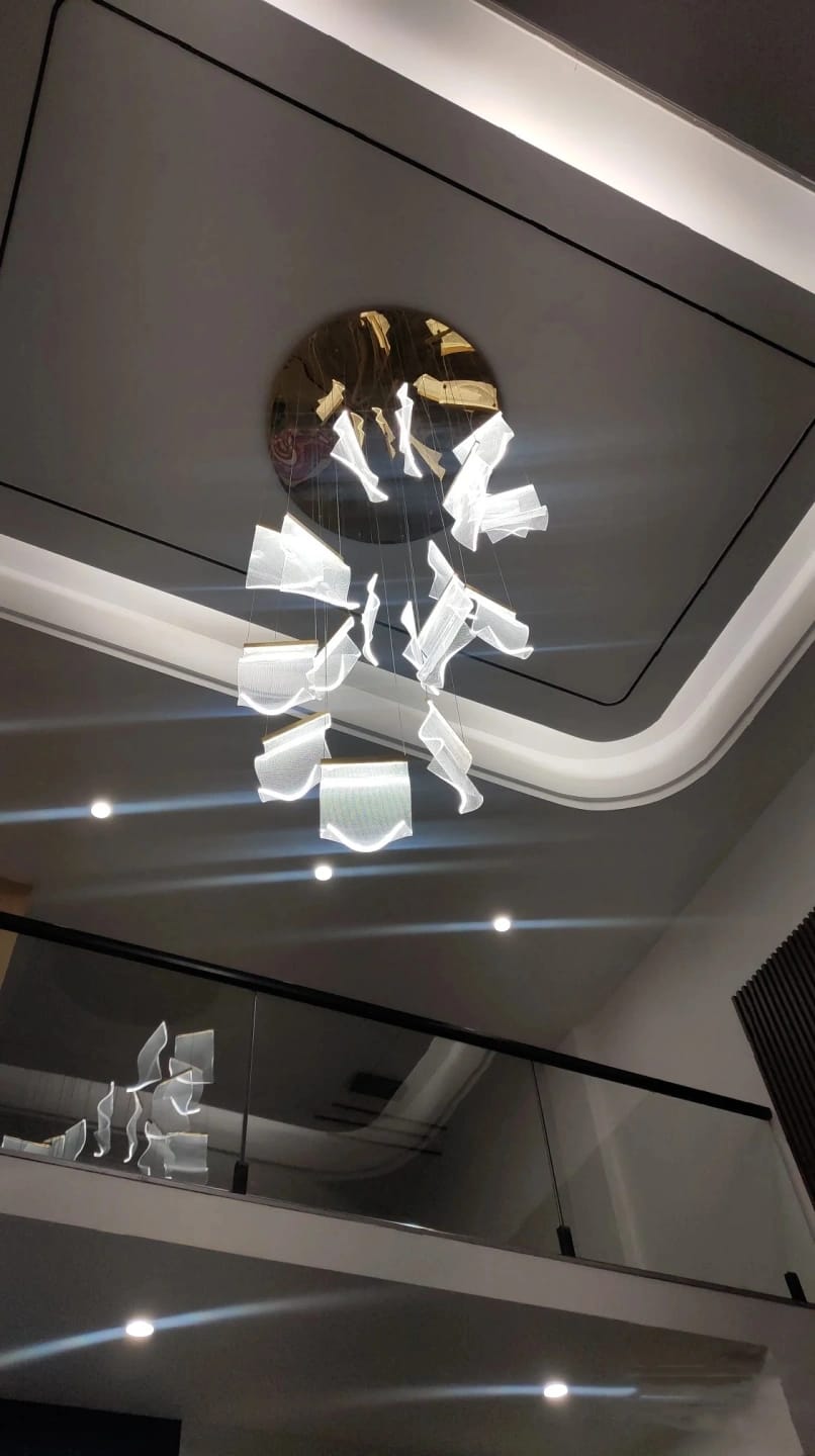 Customer photo review of Empress Gold Chandelier for Stairwell, Acrylic Panes, 225 cm