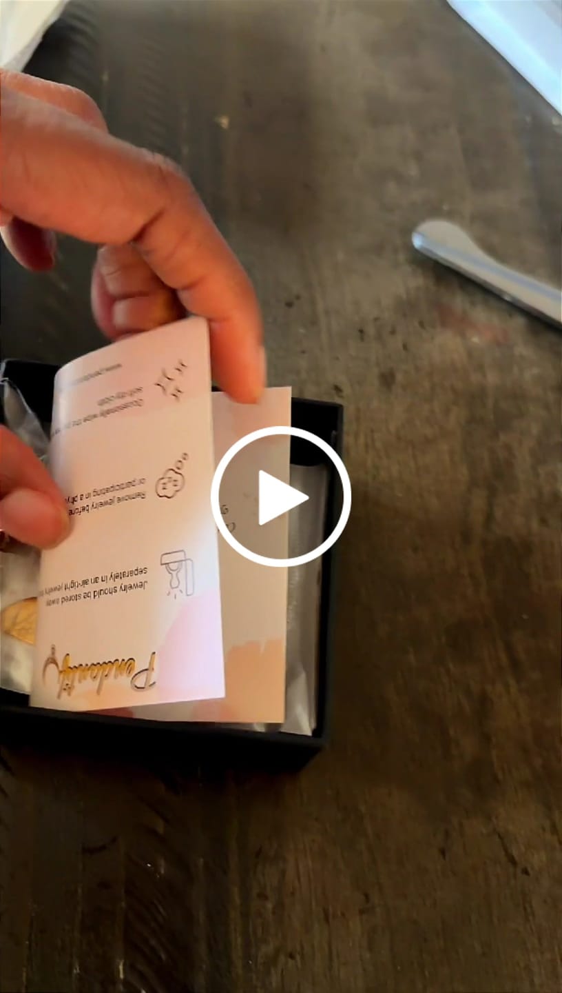 Customer video review of Custom Photo Engraved Pendant Necklace