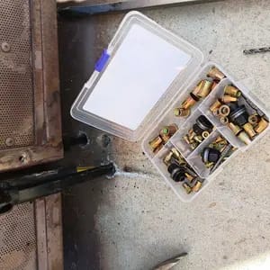 Customer photo review of Riparazione Auto Rivettatrice Manuale Acciaio Carbonio Kit