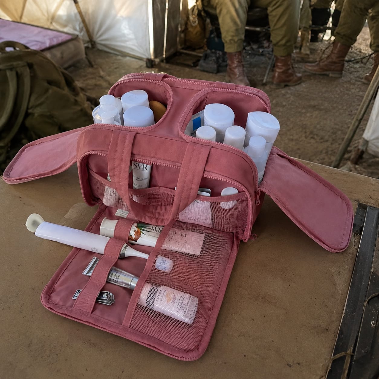 Customer photo review of תיק טיפוח Cloud Carry