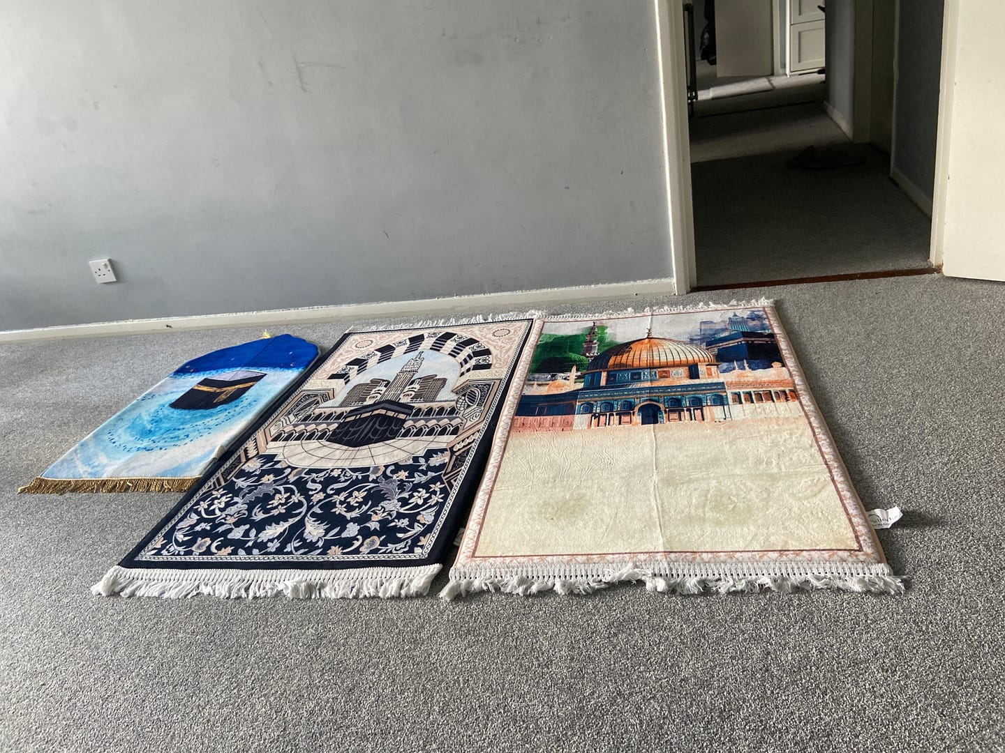 Customer photo review of Al-Haramain & Al-Aqsa  Padded Prayer Mat