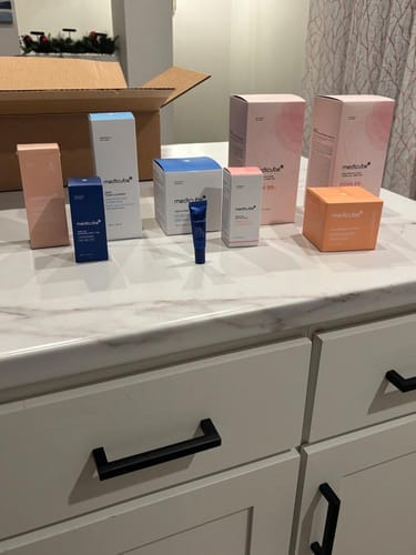 Customer photo review of Affordable Glass Glow 7-Day Skincare Set