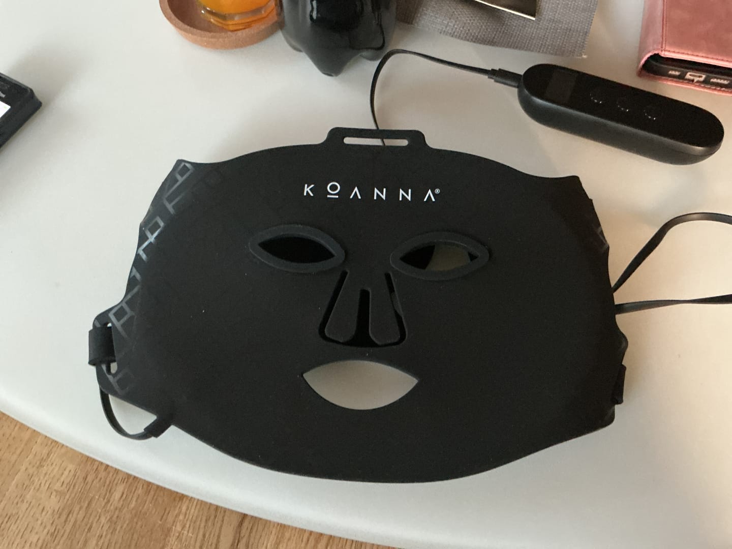 Customer photo review of Koanna® MultiGlo™ LED Lichttherapie-Maske