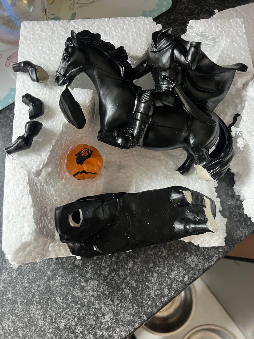 Customer photo review of 🎃🏇Midnight Chase Headless Horseman Statue | Awaken the Legend of the Hollow(✨Same as the video)