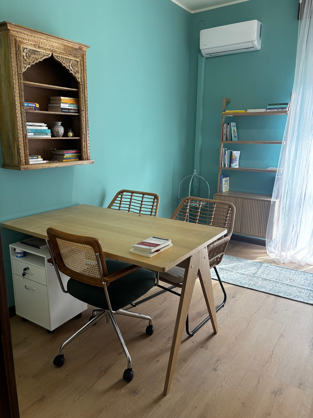 Customer photo review of ETOSHA - Etagère bibliothèque 3 niveaux + 2 rangements en bois clair