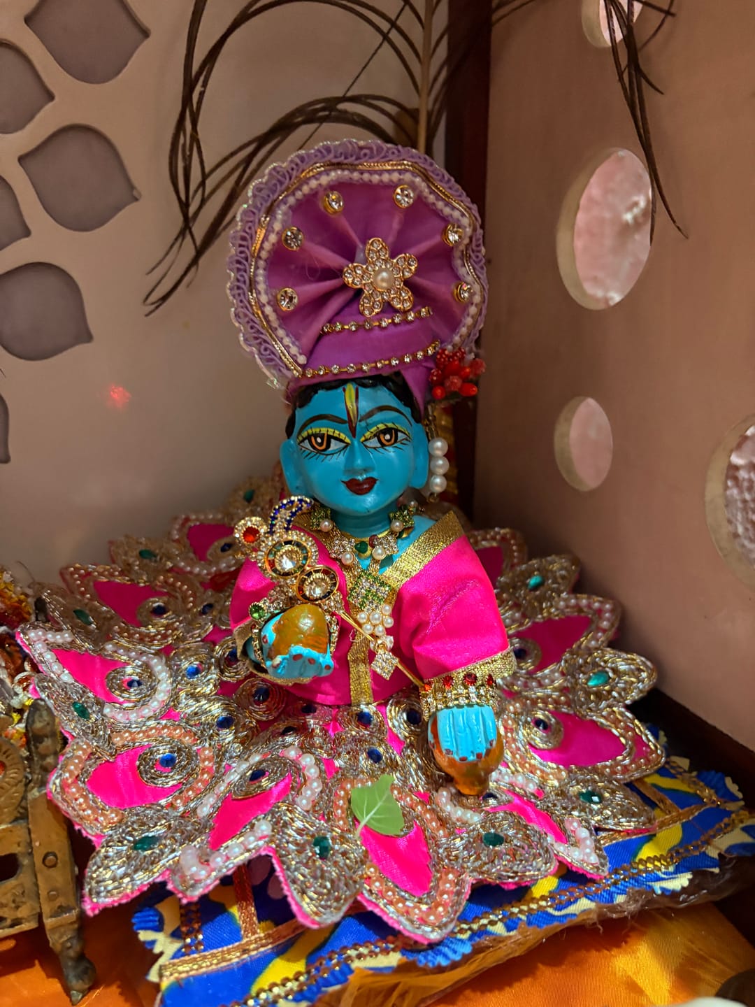 Customer photo review of Blue Resin Laddu Gopal Idol 5.5 Inch