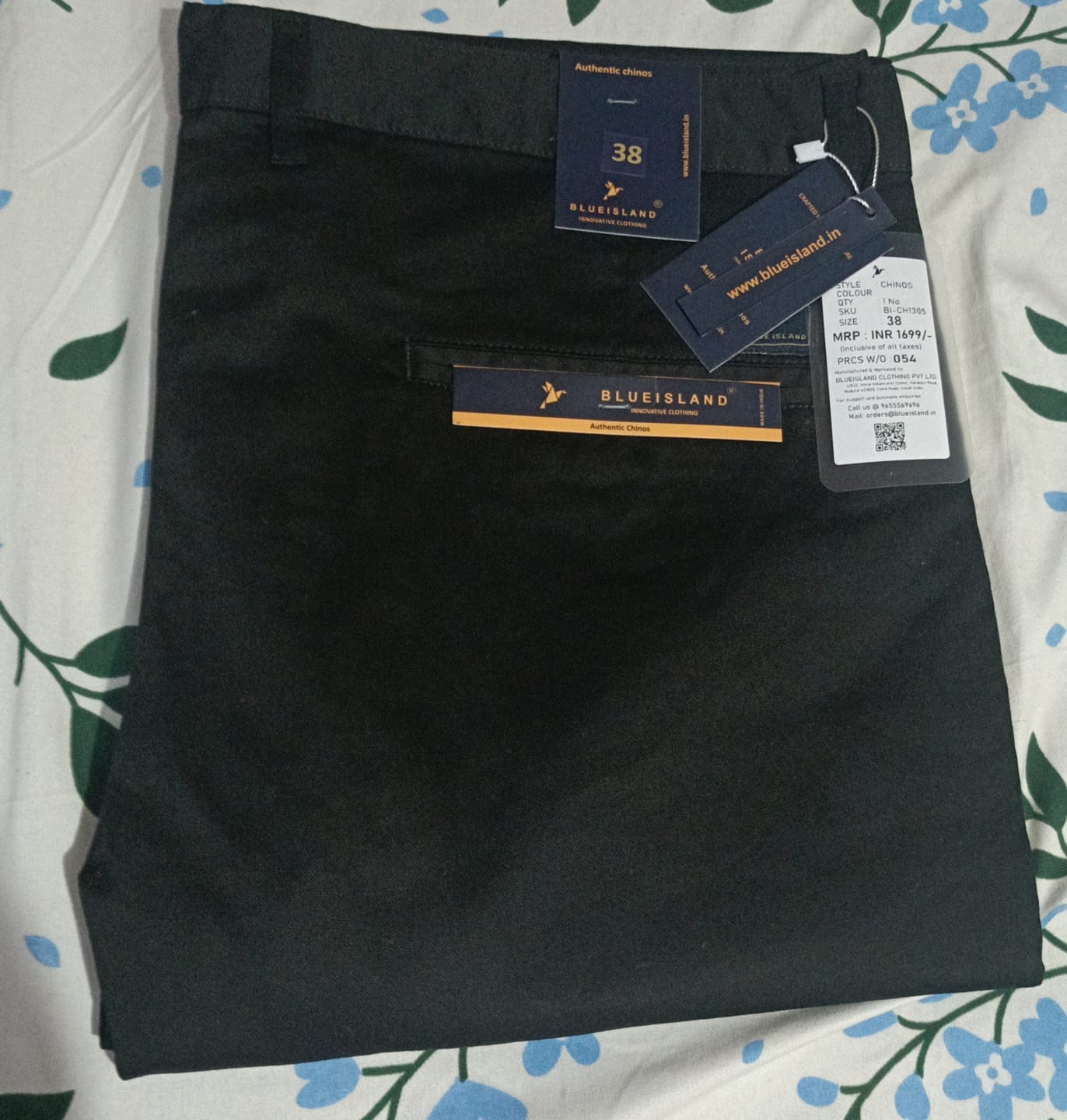 Customer photo review of Black Cube Printed - 2 way stretch - COTTON PANT