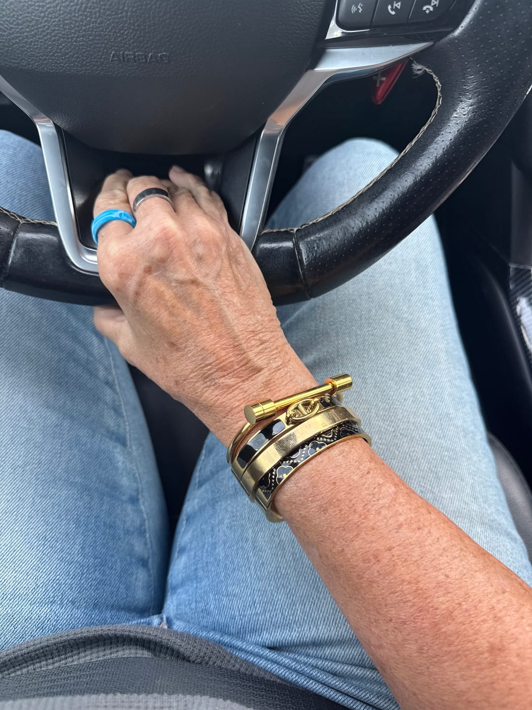 Customer photo review of Aya Stainless Steel Enamel Bangle