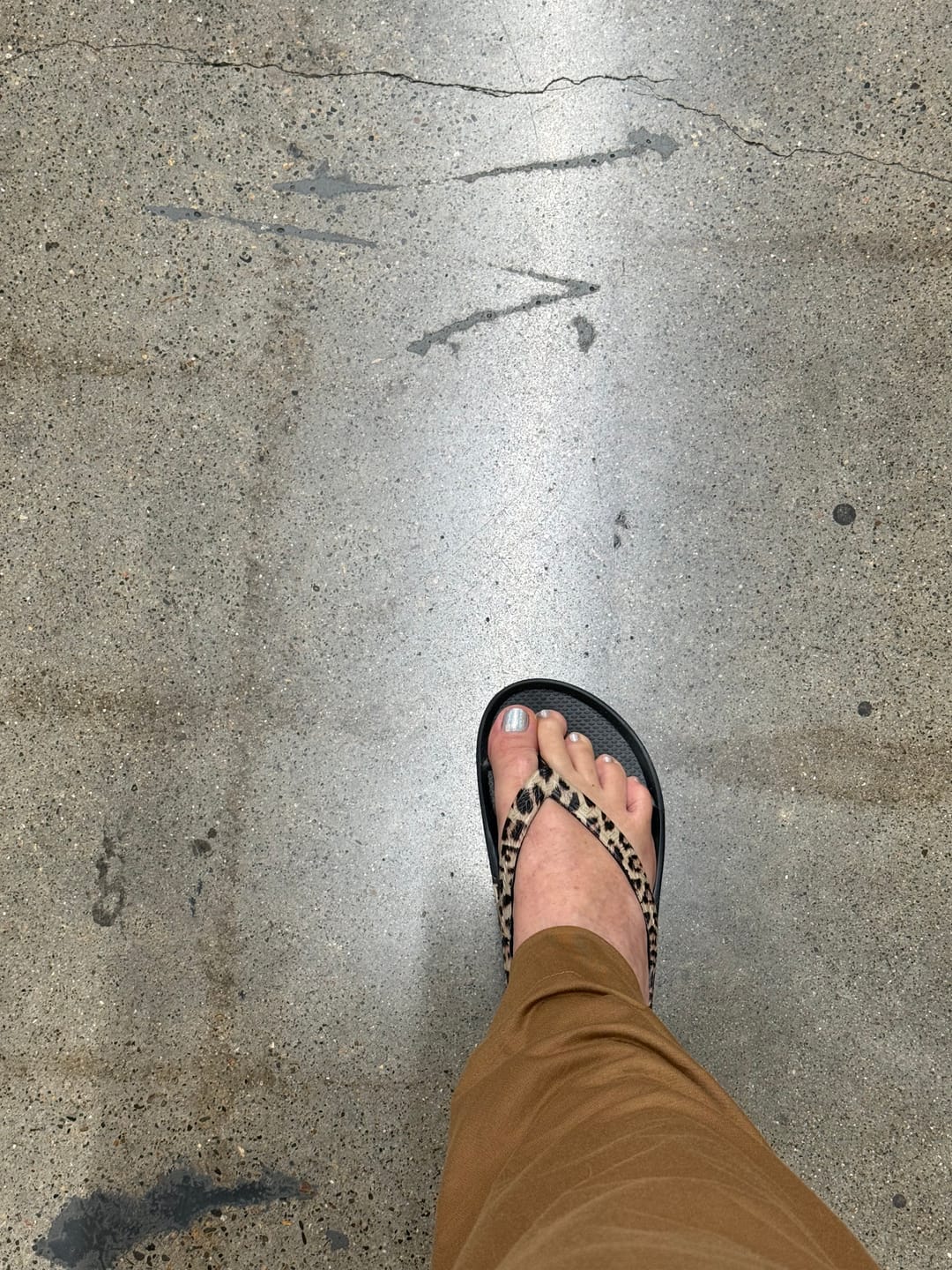 Customer photo review of Black Leopard - Lightfeet Arch Support Flip Flops