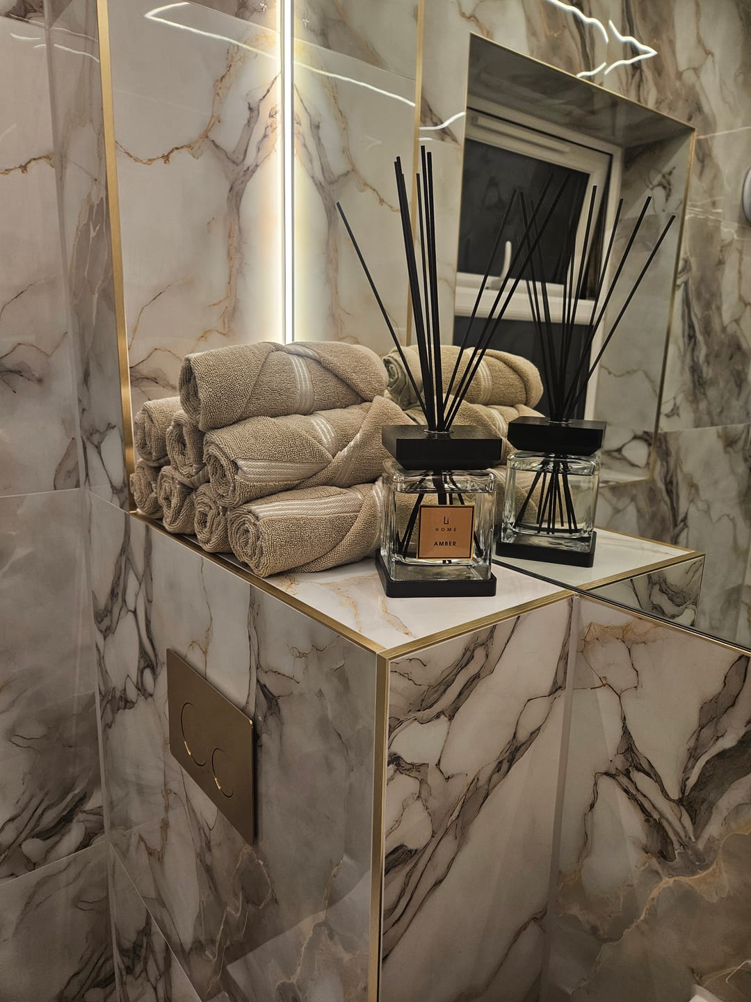 Customer photo review of Luxury Square Diffuser - Amber