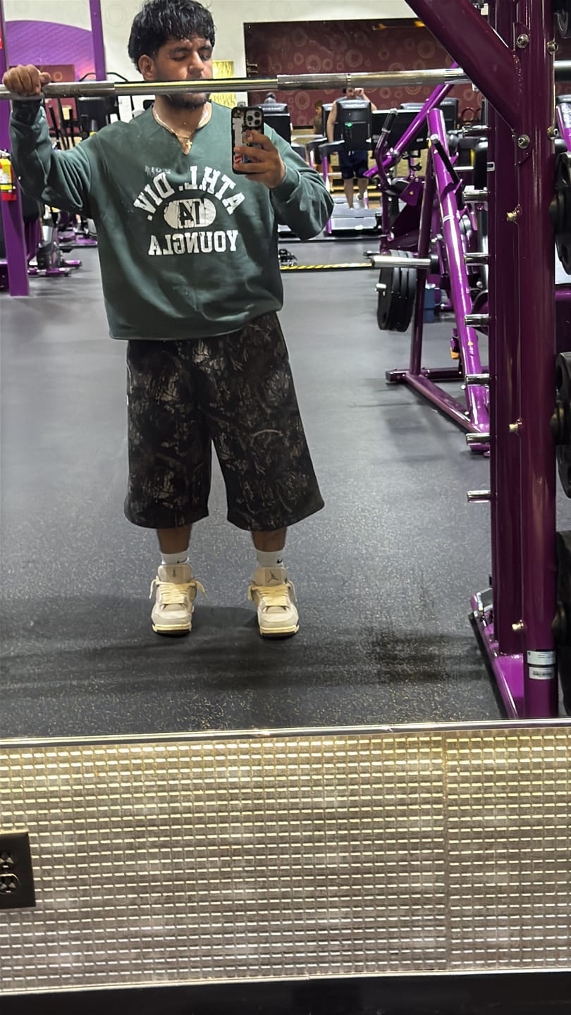 Customer photo review of 8098 - Golden Era Pump Cover Crewneck