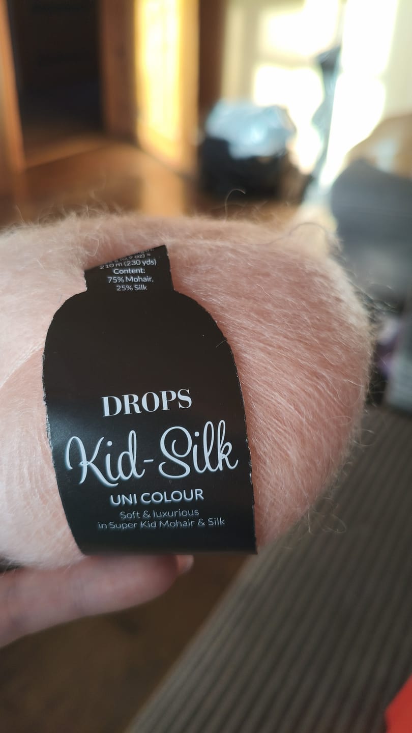 Customer photo review of DROPS Kid-Silk