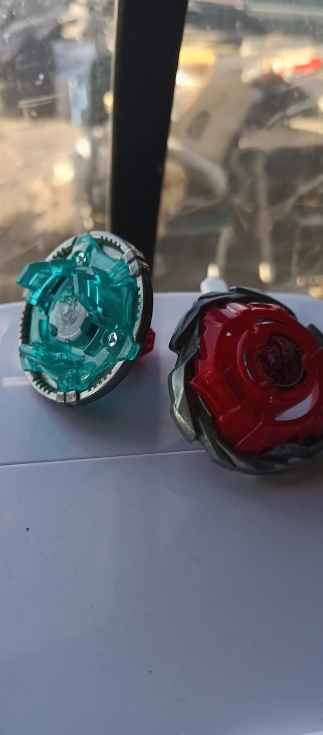 Customer photo review of Takara Tomy Beyblade X UX-19 BulletGriffon H