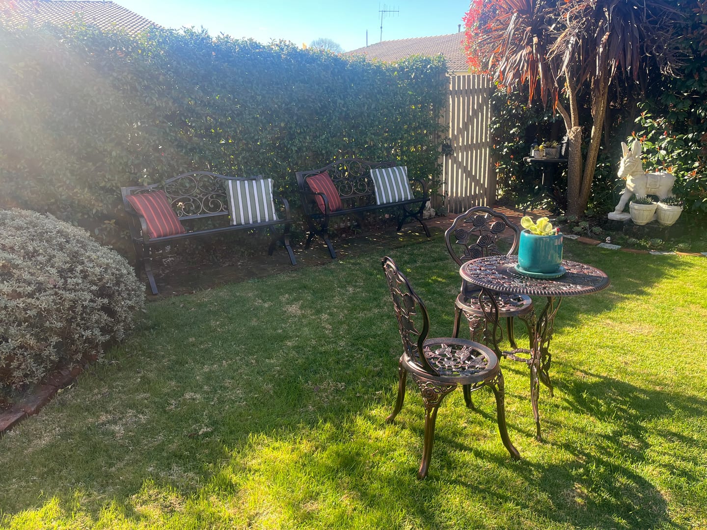 Customer photo review of Garden Bench Seat Outdoor Patio Park Lounge Backyard Chair Bronze 3 Seat
